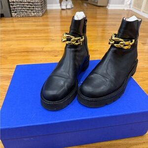Stuart Weitzman Chain Lift Bootie Gold Chain Ankle Boots Size 39 / 8.5